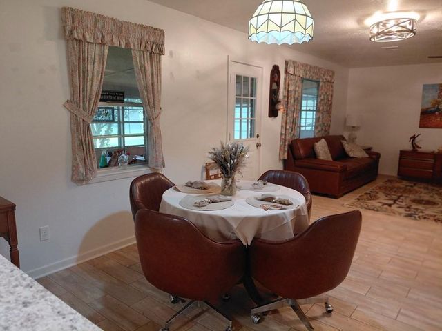 1518 Avenue B, Danbury, TX 77534