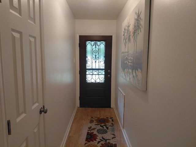 1518 Avenue B, Danbury, TX 77534