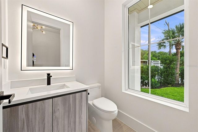 731 42ND STREET, Sarasota, FL 34234