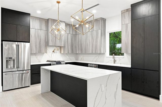 731 42ND STREET, Sarasota, FL 34234