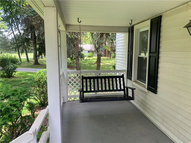 171 Fieldview Dr, Pine Twp, PA 15090