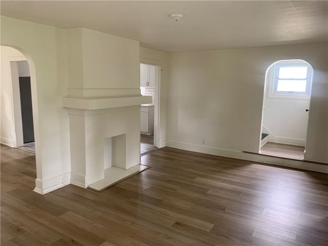 171 Fieldview Dr, Pine Twp, PA 15090