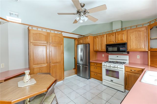 17 Tremont St Street, North Providence, RI 02904