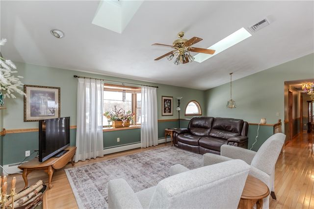 17 Tremont St Street, North Providence, RI 02904