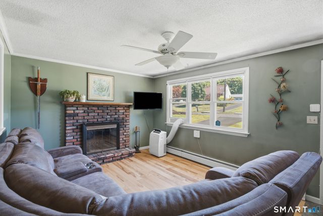 524 Gracey Avenue, Meriden, CT 06451