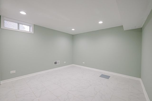 7501 East Prairie Road, Skokie, IL 60076