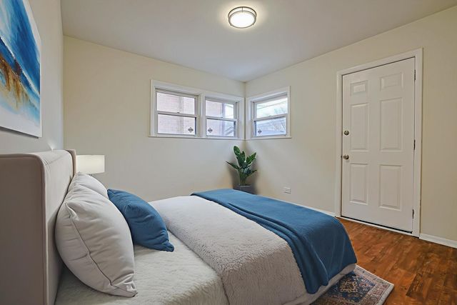 7501 East Prairie Road, Skokie, IL 60076