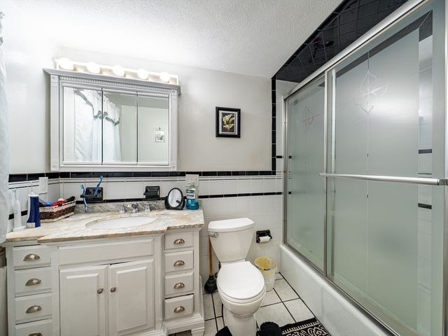55 Calumet St 55, Revere, MA 02151