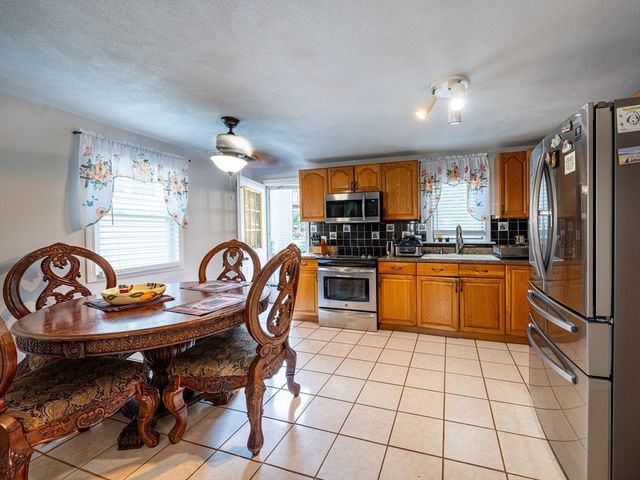 55 Calumet St 55, Revere, MA 02151