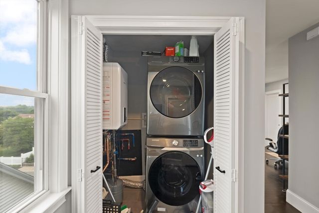 16 Cloutman St 3, Salem, MA 01970
