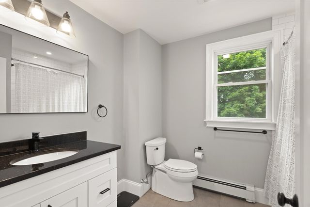 16 Cloutman St 3, Salem, MA 01970