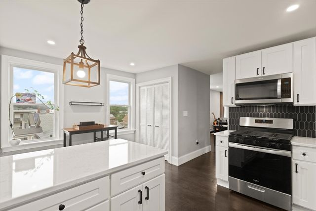 16 Cloutman St 3, Salem, MA 01970