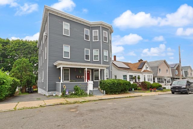 16 Cloutman St 3, Salem, MA 01970