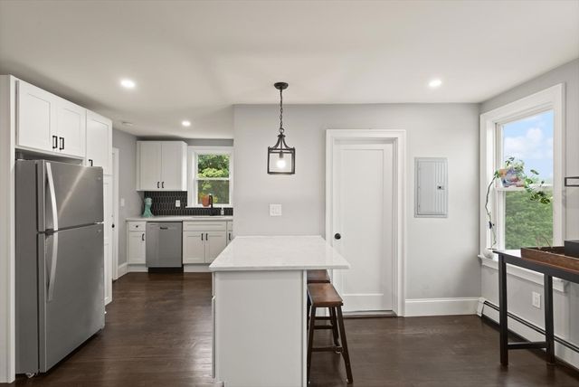 16 Cloutman St 3, Salem, MA 01970
