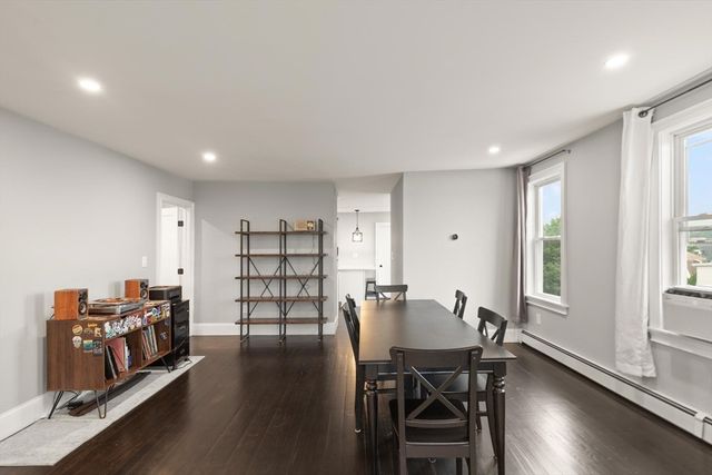 16 Cloutman St 3, Salem, MA 01970