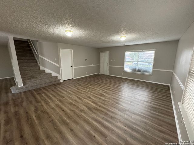 6835 Cypress Mist Dr, Converse, TX 78109