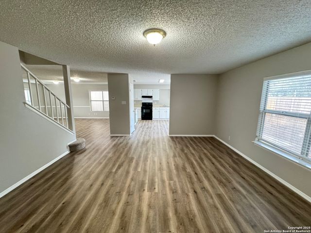 6835 Cypress Mist Dr, Converse, TX 78109