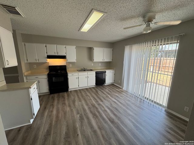 6835 Cypress Mist Dr, Converse, TX 78109