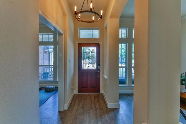 2301 Shadow Falls Lane, Pearland, TX 77584