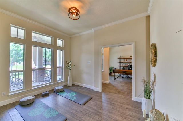 2301 Shadow Falls Lane, Pearland, TX 77584