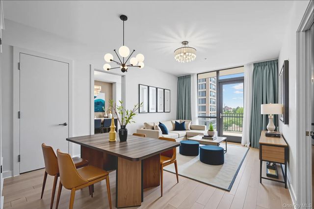 131-02A 40th Road 12G, Flushing, NY 11354
