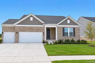 20505 West Kilburn Drive, Macomb Township, MI 48044