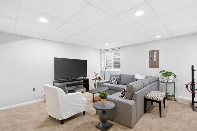 785 Norwegian Spruce, Adams Twp, PA 16046