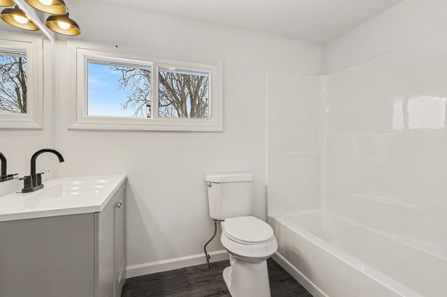 9700 Fenner Road, Woodhull Twp, MI 48872