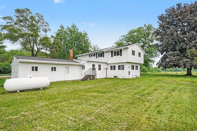 9700 Fenner Road, Woodhull Twp, MI 48872
