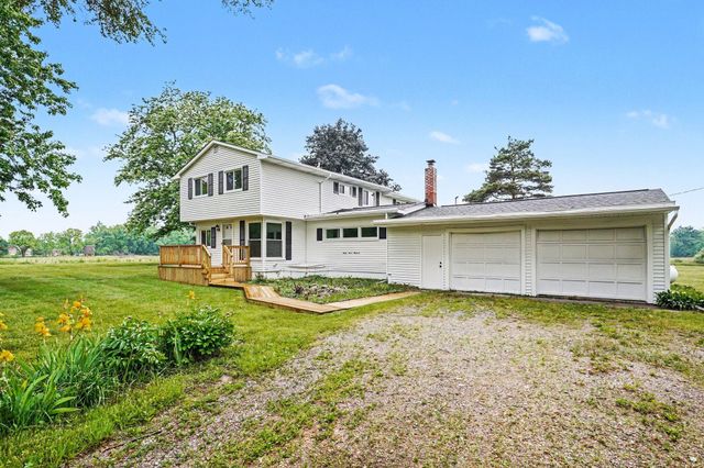 9700 Fenner Road, Woodhull Twp, MI 48872