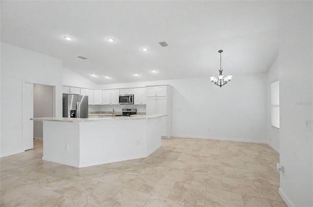 11281 STEWART LOOP, Oxford, FL 34484