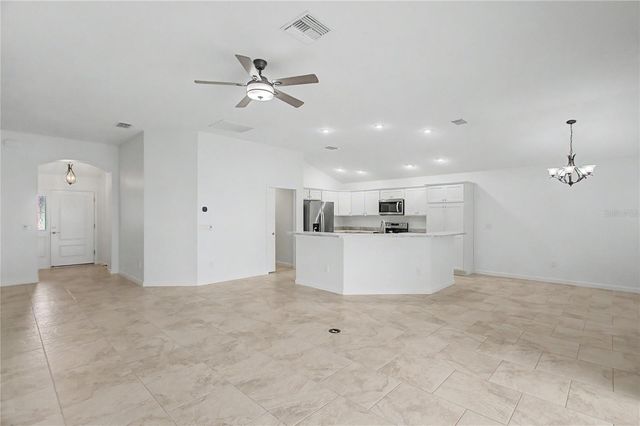 11281 STEWART LOOP, Oxford, FL 34484