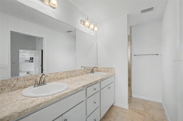 11281 STEWART LOOP, Oxford, FL 34484