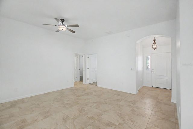 11281 STEWART LOOP, Oxford, FL 34484