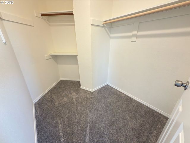 11867 Se MOUNTAIN SUN Dr, Clackamas, OR 97015