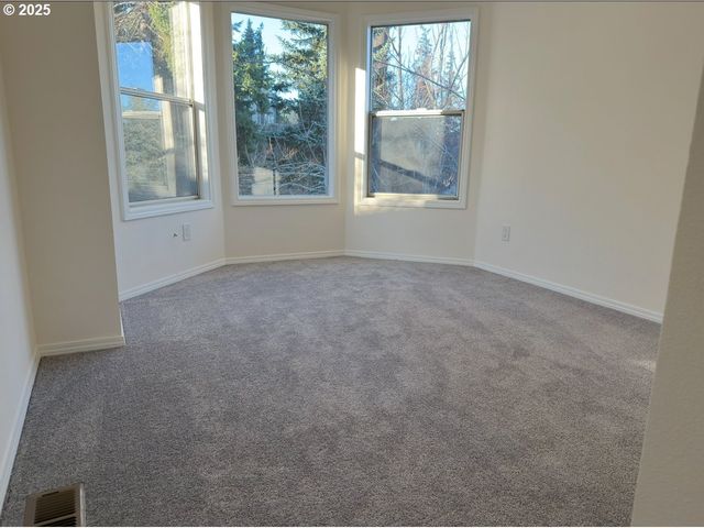 11867 Se MOUNTAIN SUN Dr, Clackamas, OR 97015