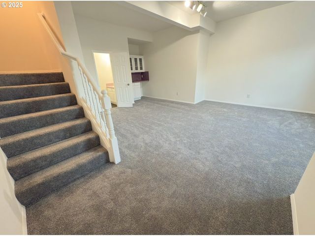 11867 Se MOUNTAIN SUN Dr, Clackamas, OR 97015