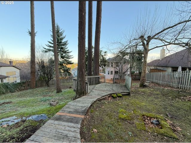 11867 Se MOUNTAIN SUN Dr, Clackamas, OR 97015