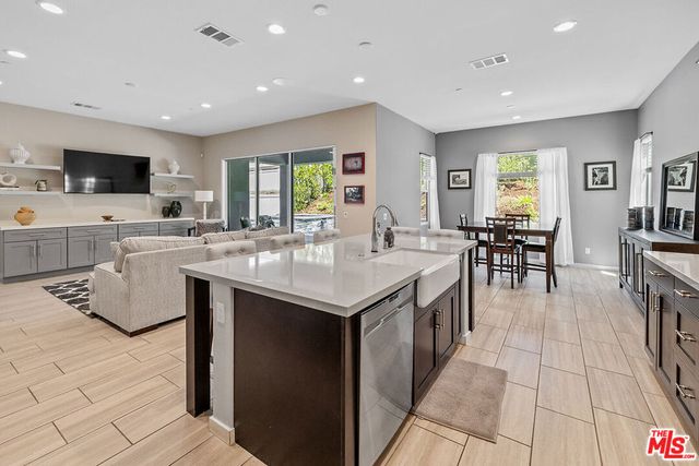 18113 Tableau Way, Santa Clarita, CA 91350