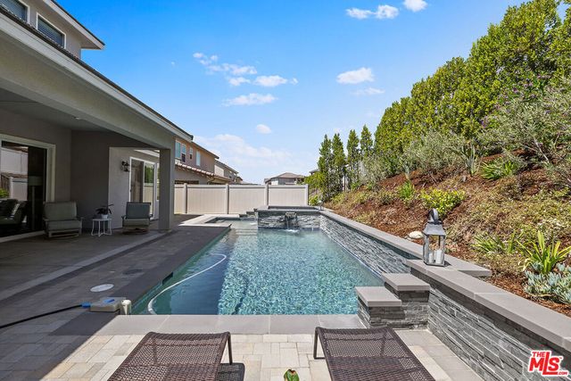 18113 Tableau Way, Santa Clarita, CA 91350