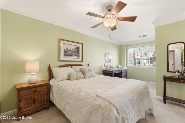 8605 Shelbyville Rd 200, Louisville, KY 40222