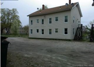 8 High Street, Putnam, CT 06260