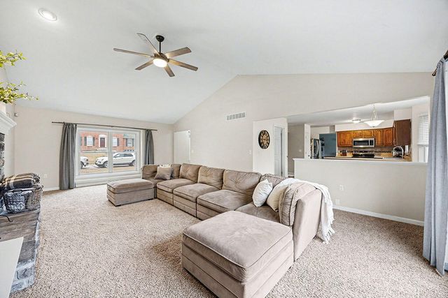 1371 Ashford Place, Florence, KY 41042