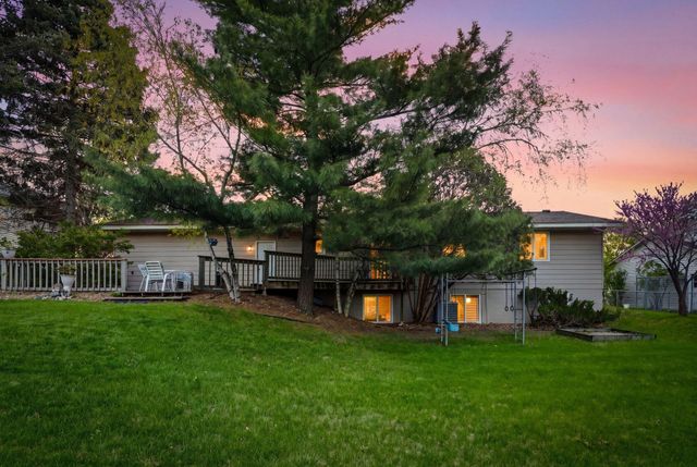 5856 139th Street W, Apple Valley, MN 55124