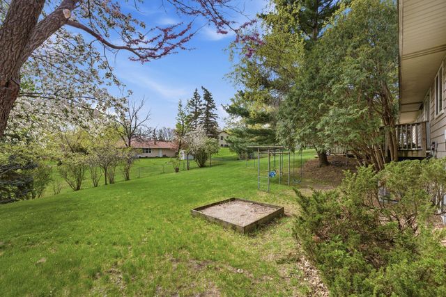 5856 139th Street W, Apple Valley, MN 55124
