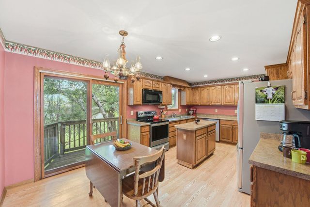 5856 139th Street W, Apple Valley, MN 55124