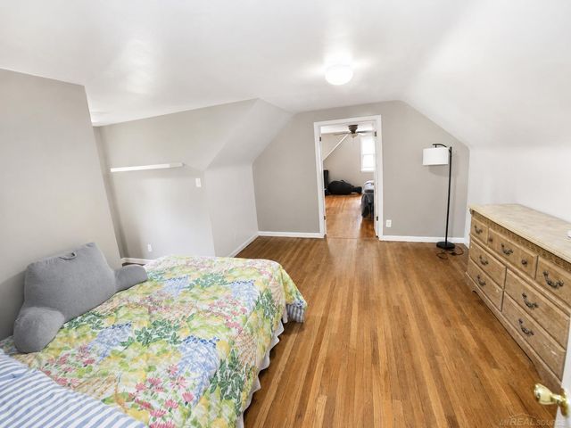 18139 Avilla Boulevard, Lathrup Village, MI 48076