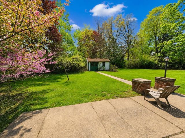18139 Avilla Boulevard, Lathrup Village, MI 48076