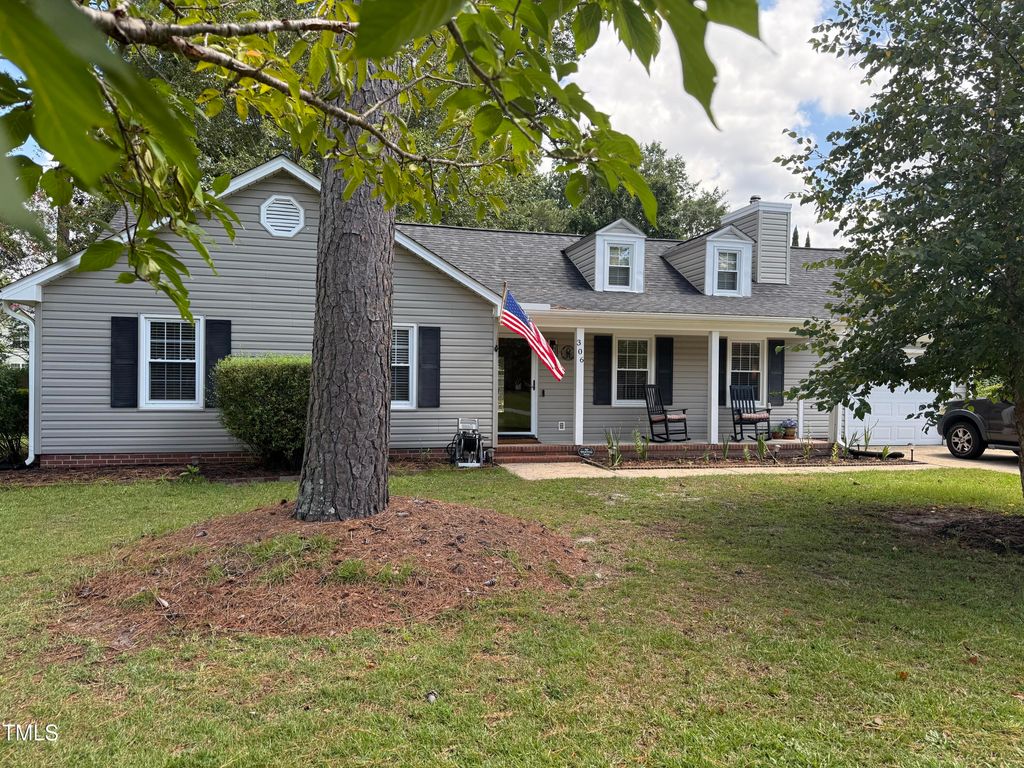 306 Gold Leaf Drive, Goldsboro, NC 27534