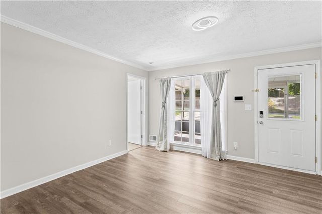 1013 Shady Lane NW, Kennesaw, GA 30152